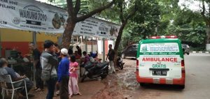 Read more about the article Tim Ambulans Sofwa Bantu Distribusikan Makanan ke Korban Banjir